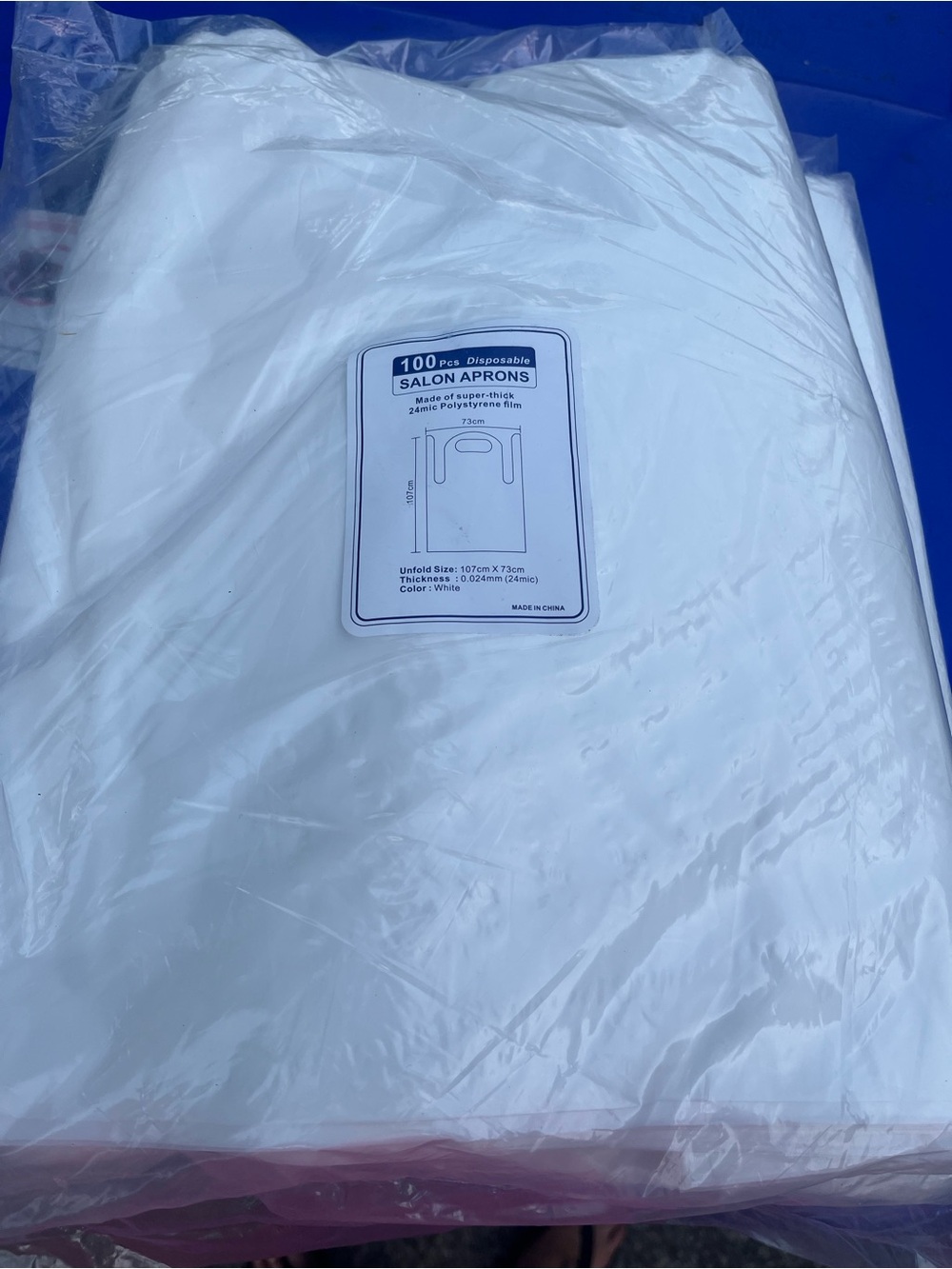 200 x Disposable White Salon Aprons  Apron Cape 42 x 32